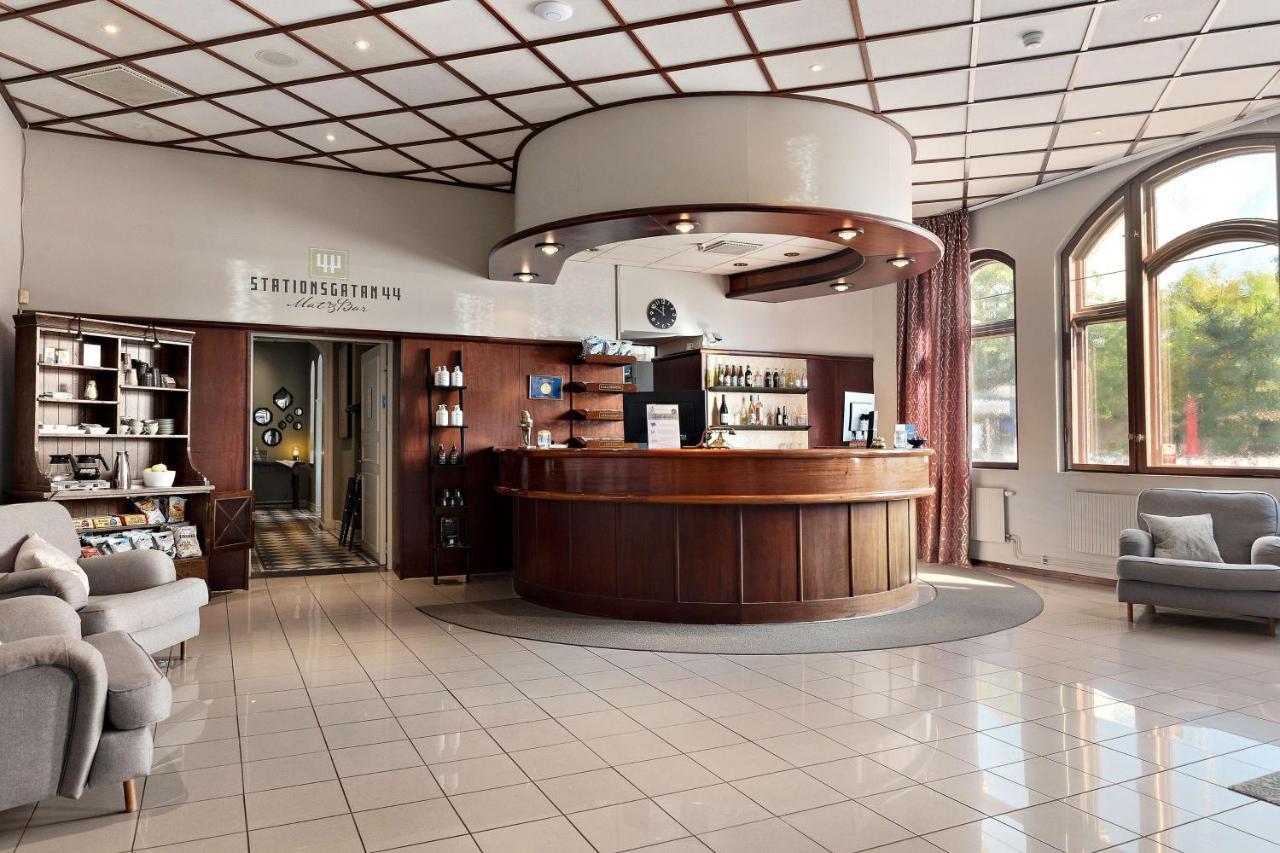 Western Grand Hotel 4*