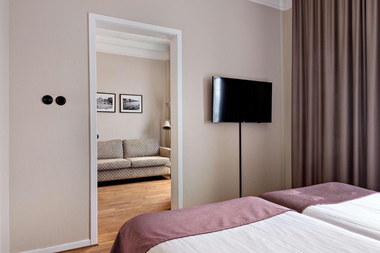 Hotel Western Grand 4*
