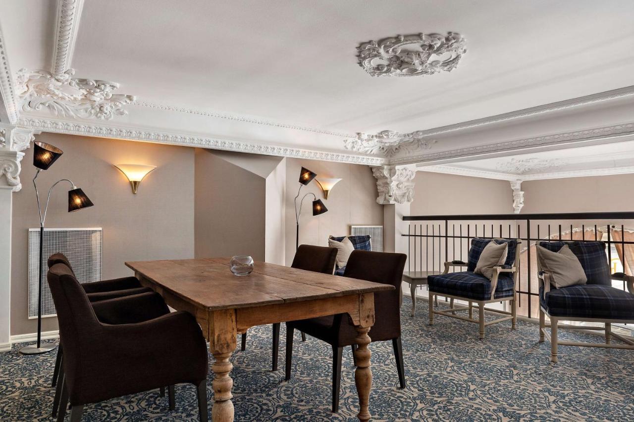 Hotel Western Grand 4*