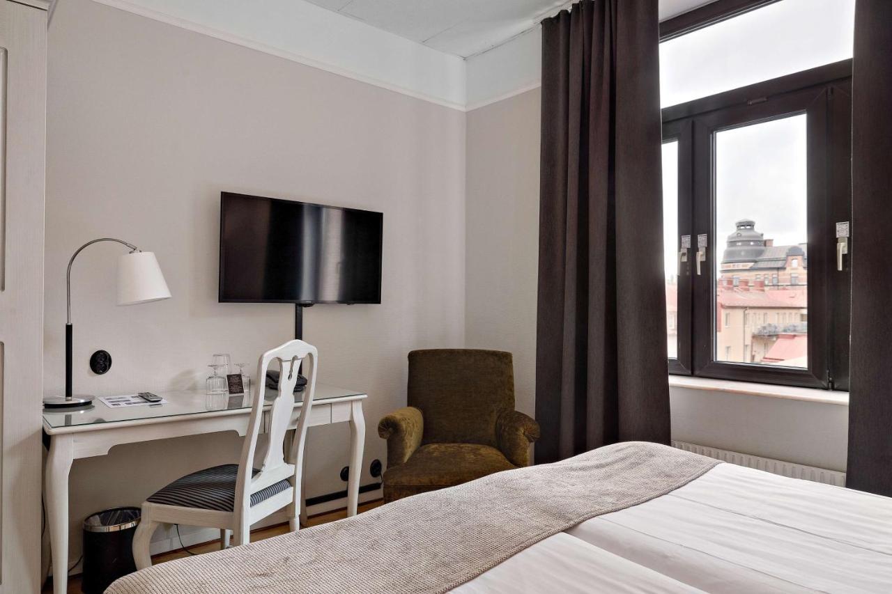 Hotel Western Grand 4*