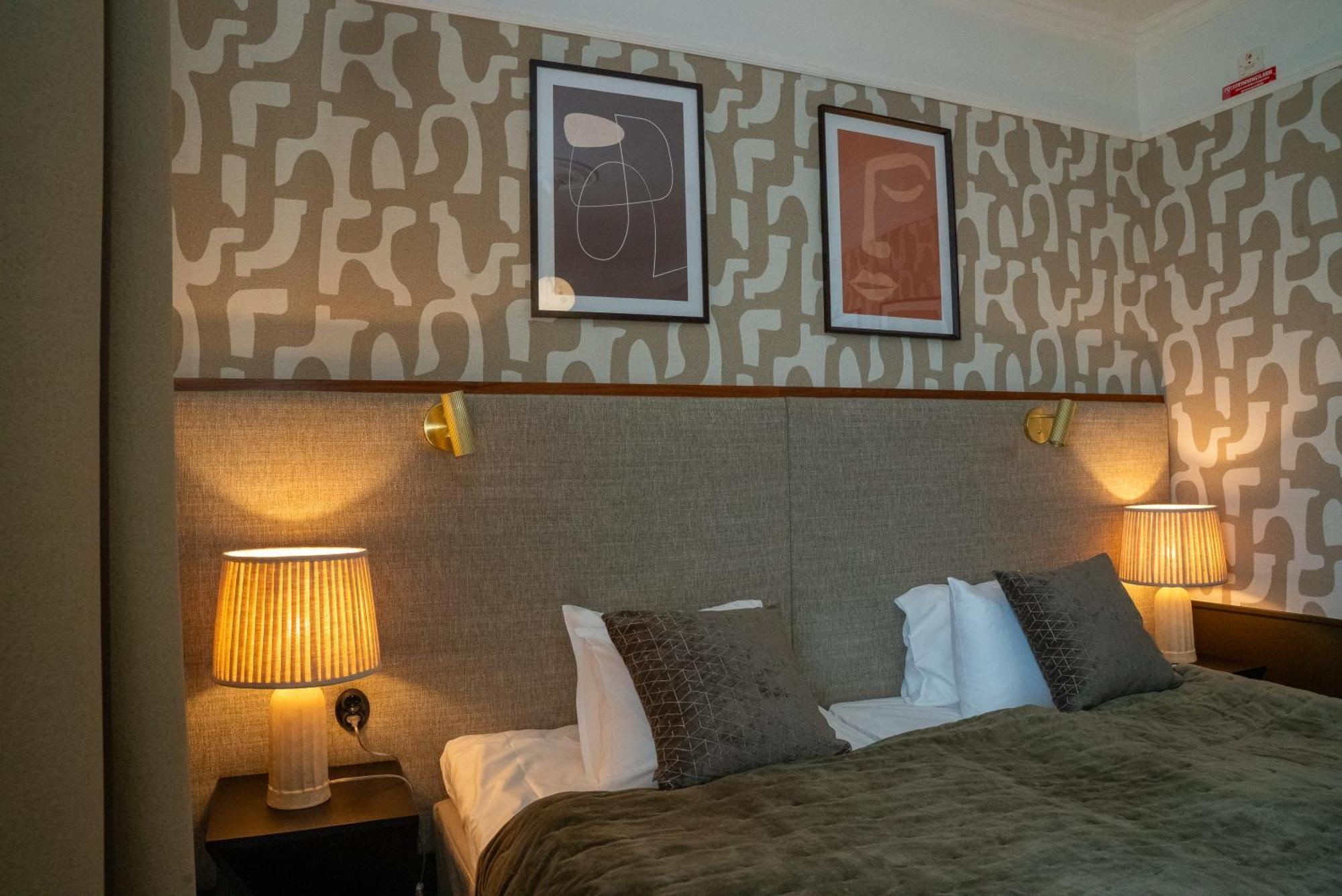 Western Grand Hotel 4*